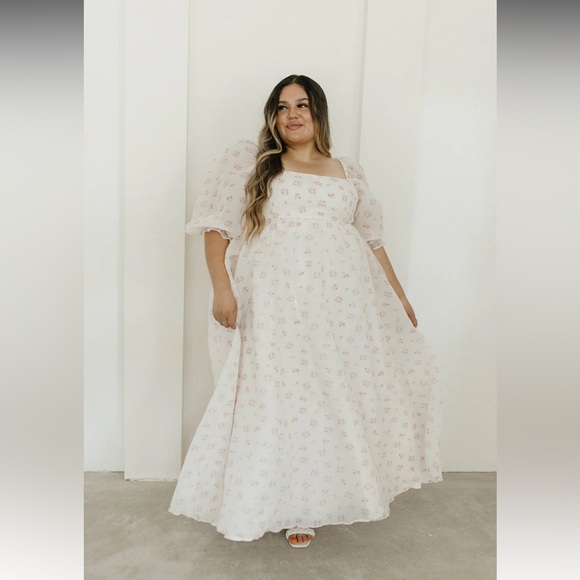 Mona Maxi Dress with Smocking in Blush Floral - Bump Friendly Maternity - Picture 2 of 3